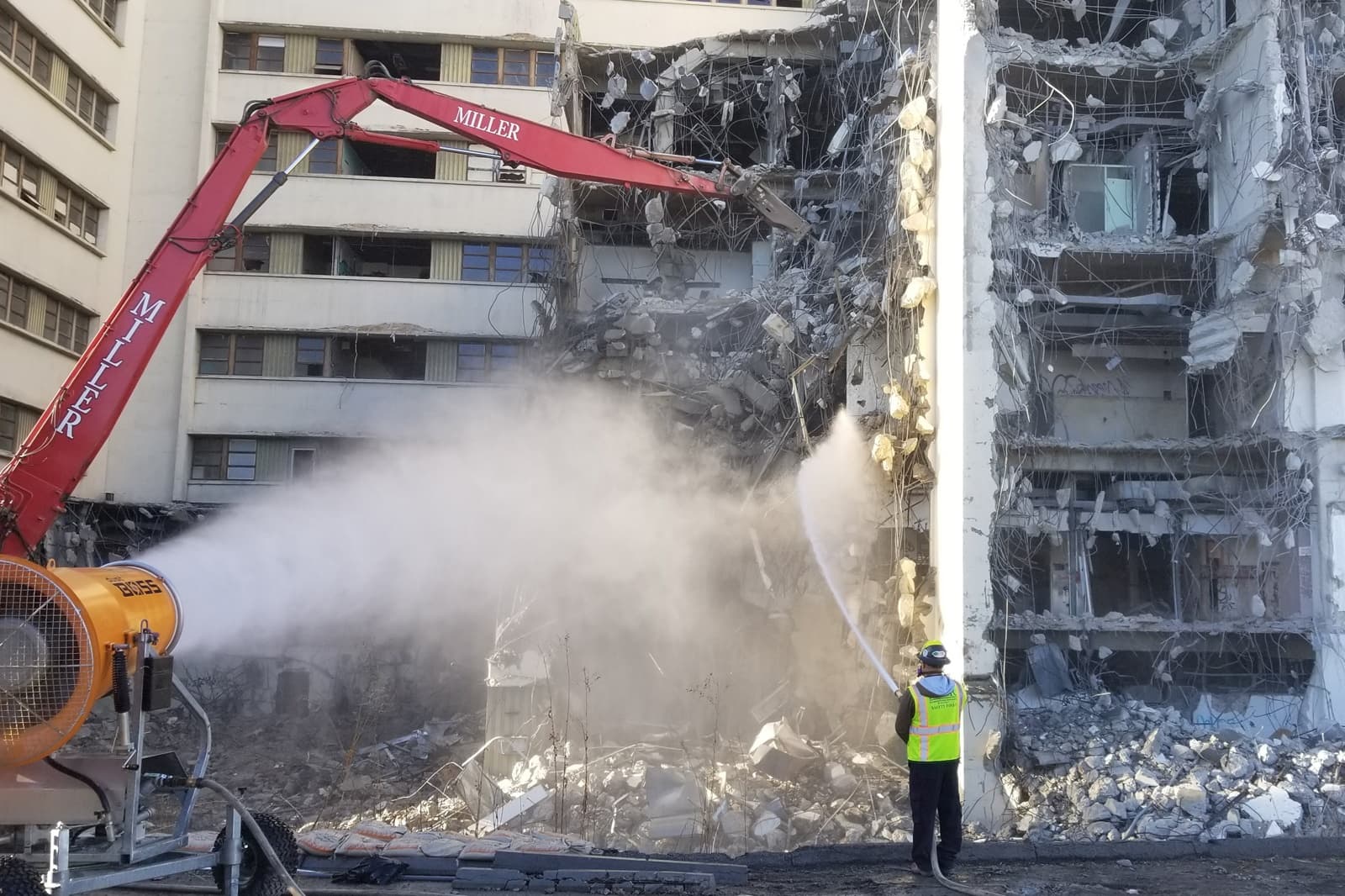Projecy Highlight Photo: Los Angeles County Women's and Children's Hospital Demolition